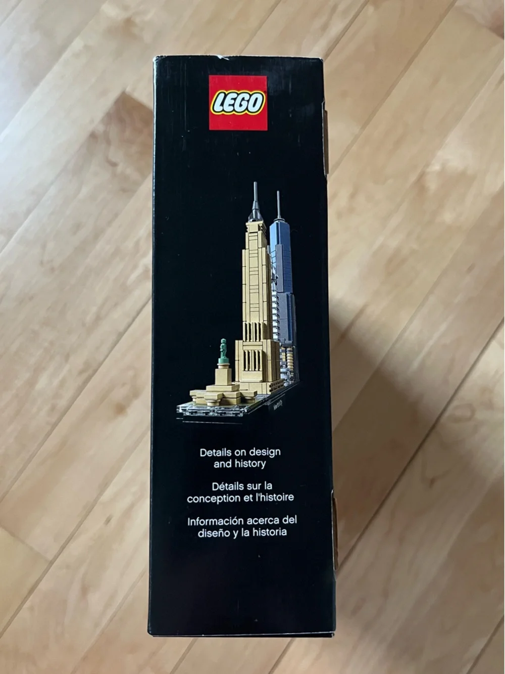 LEGO New York City 21028 - Retired - Picture 6 of 13